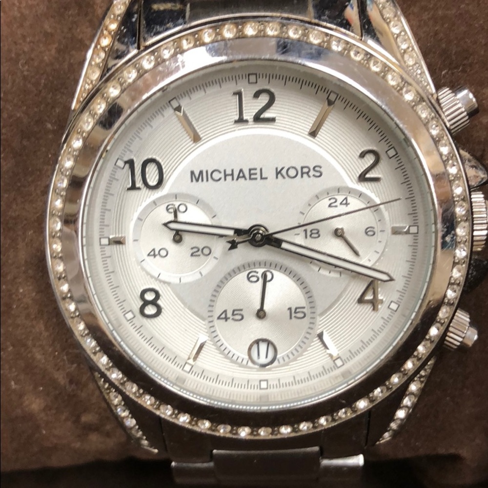 Michael kors- silver diamond face